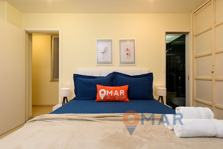 Classic 4BDRs Oceanfront with Garage | A 3484/602