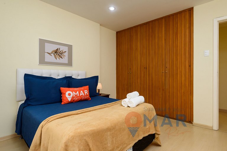 Classic 4BDRs Oceanfront with Garage | A 3484/602