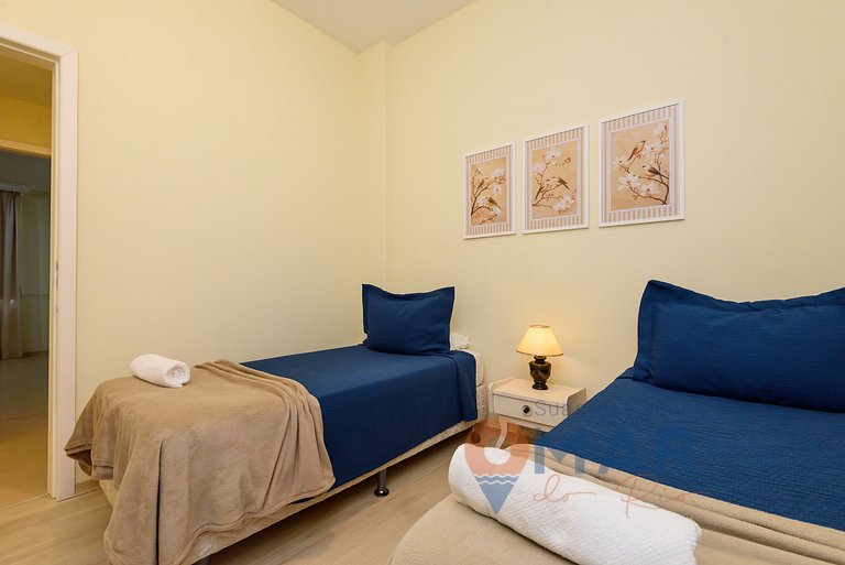 Classic 4BDRs Oceanfront with Garage | A 3484/602