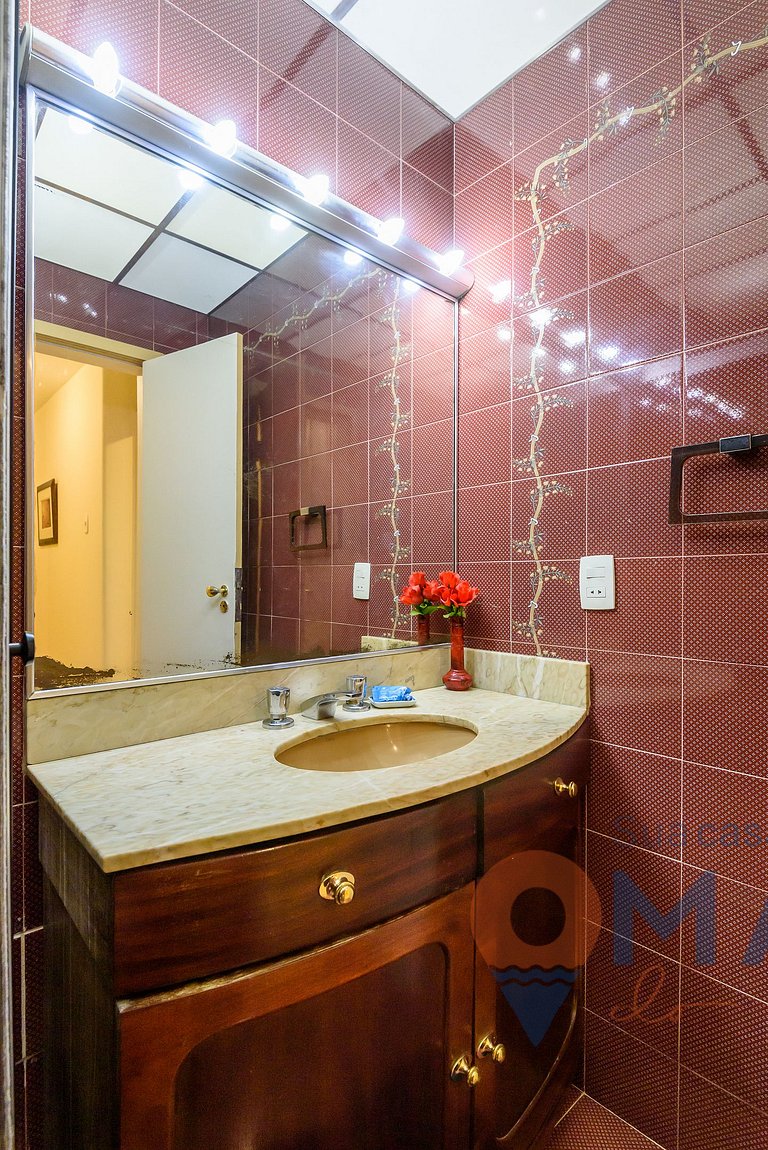 Classic 4BDRs Oceanfront with Garage | A 3484/602