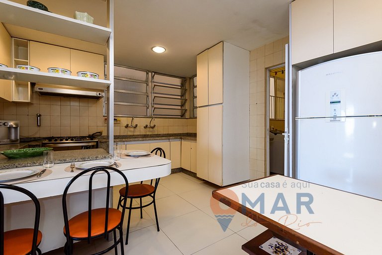 Classic 4BDRs Oceanfront with Garage | A 3484/602