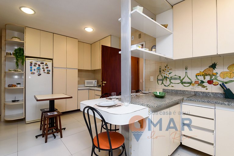 Classic 4BDRs Oceanfront with Garage | A 3484/602