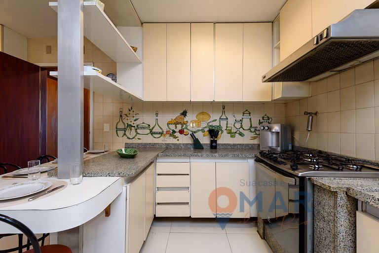 Classic 4BDRs Oceanfront with Garage | A 3484/602