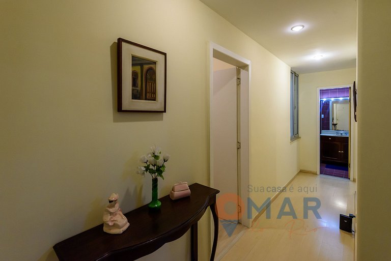 Classic 4BDRs Oceanfront with Garage | A 3484/602