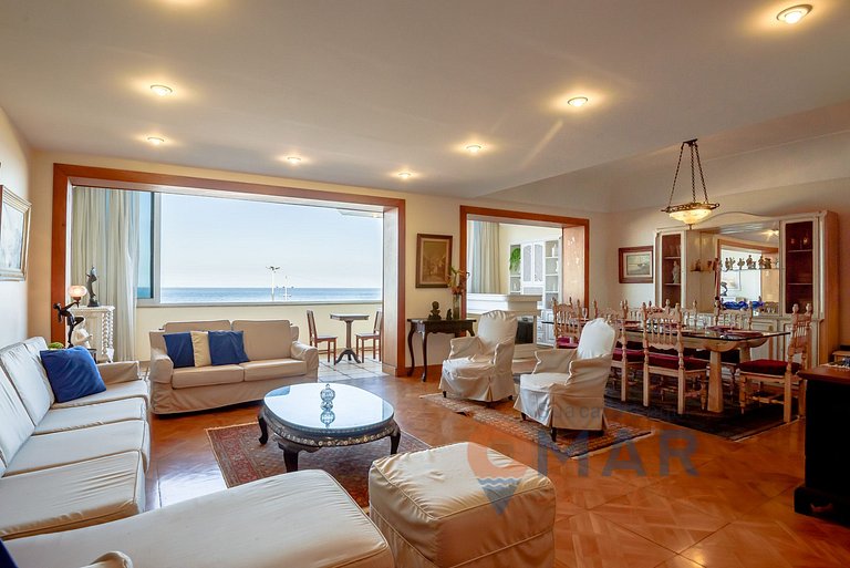 Classic 4BDRs Oceanfront with Garage | A 3484/602