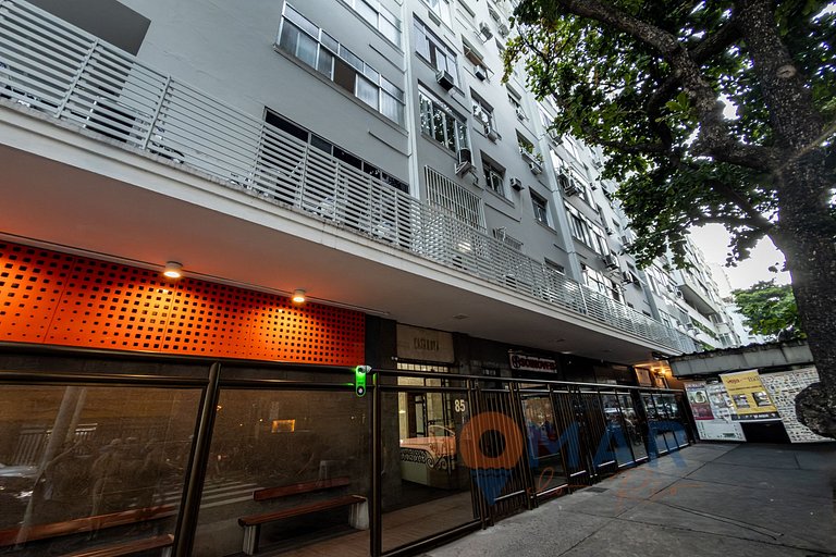 2BDRs 2 Minutes from Copacabana Beach | RE 85/602