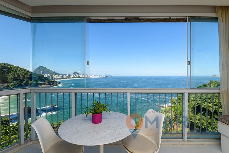 Moderno Apartamento com Vista Mar | V 90/102