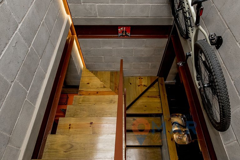 Triplex com Design Industrial em Itaipava | AIR A2