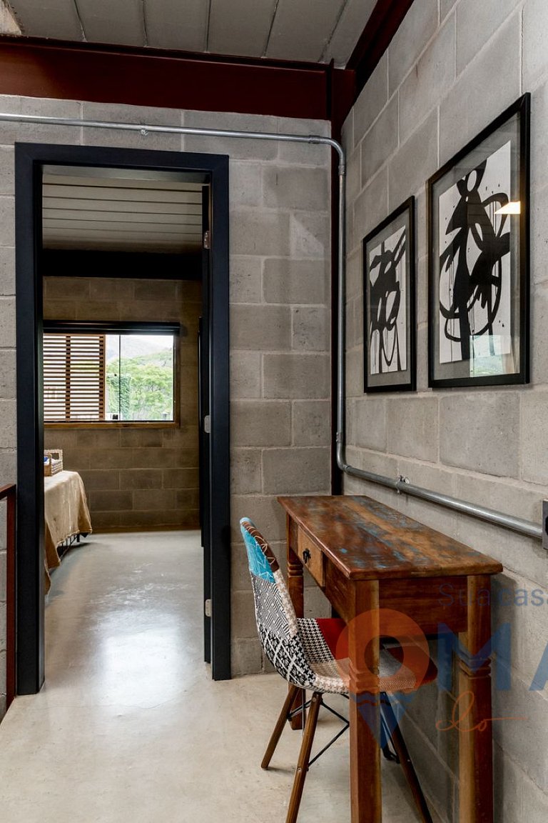 Triplex con Diseño Industrial en Itaipava | AIR A2