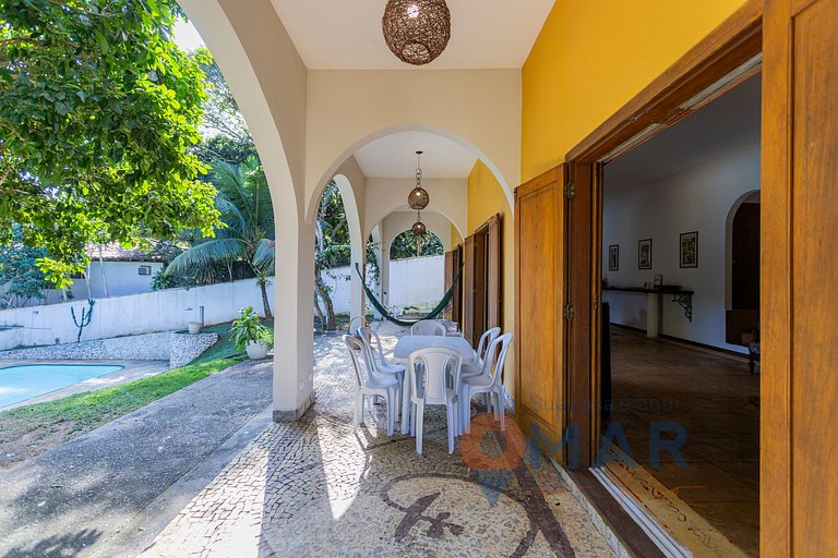Casa de 4 BDRs c/ piscina en Búzios| Vila Italiana
