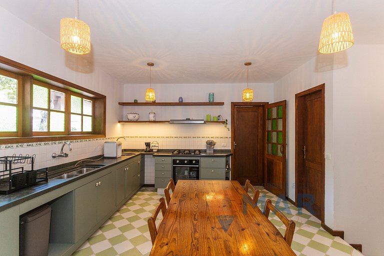 Casa de 4 BDRs c/ piscina en Búzios| Vila Italiana