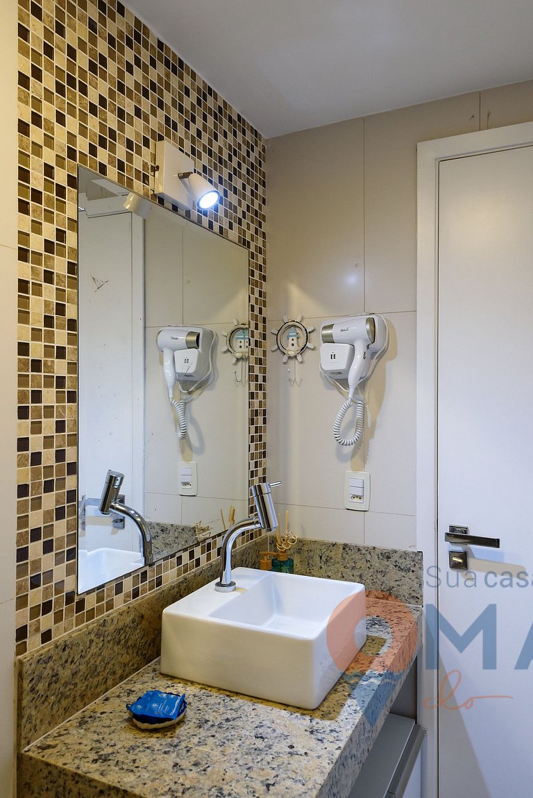 Apart-hotel com Piscina em Copacabana | BR 370/611