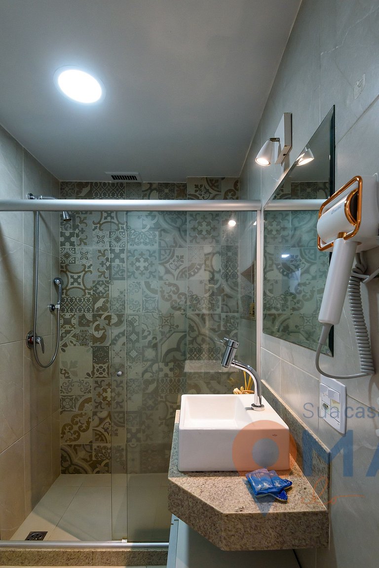 Aparthotel with Pool in Copacabana | BR 370/611