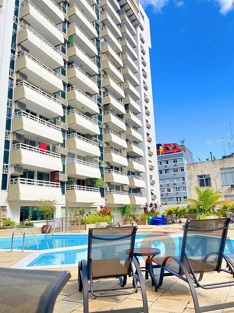 Apart-hotel com Piscina em Copacabana | BR 370/611