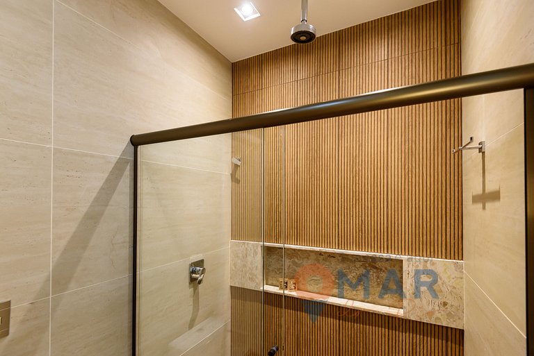 3BDR, Balcony and Bathtub 8Min from the Beach|AP