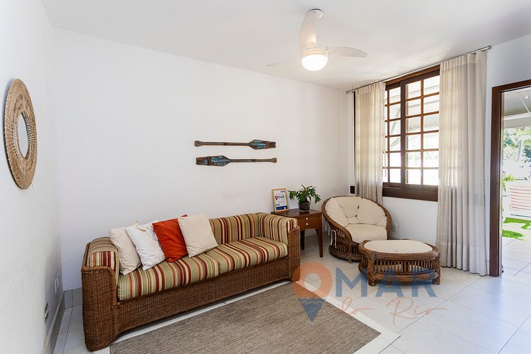 Duplex 3 Quartos com Piscina em Cabo Frio | CDI 24