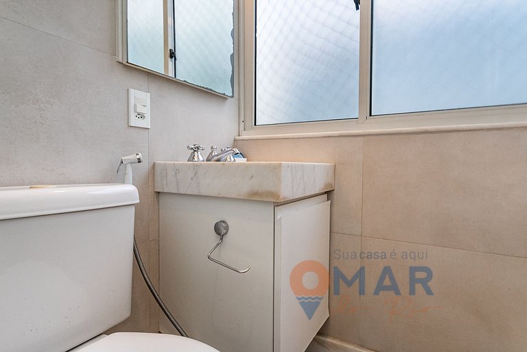 Studio 4 Minutes from Copacabana Beach | PF 78/602