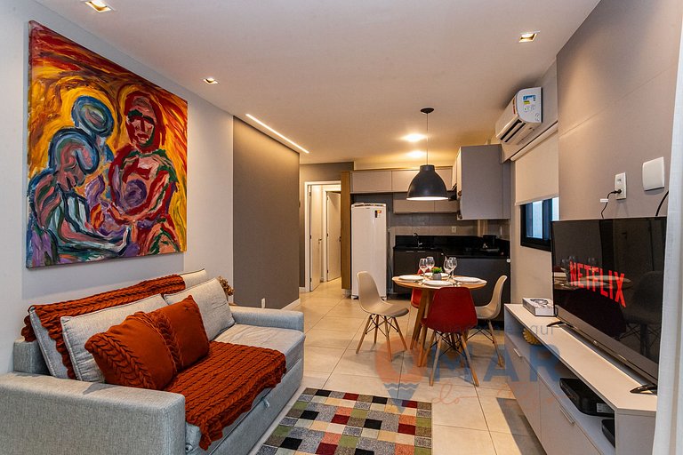 Quarto e Sala com Varanda em Copacabana|MRU 05/703
