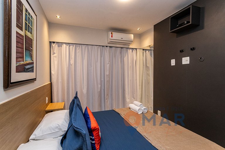 Quarto e Sala com Varanda em Copacabana|MRU 05/703