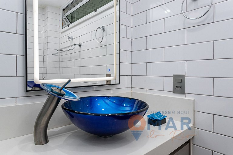 Sophisticated 3BDR 2 Min from the Beach|AS 130/502