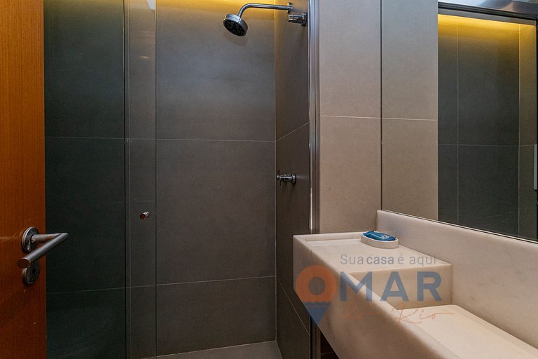 Penthouse w/ Private Pool & BBQ | CN 37/404