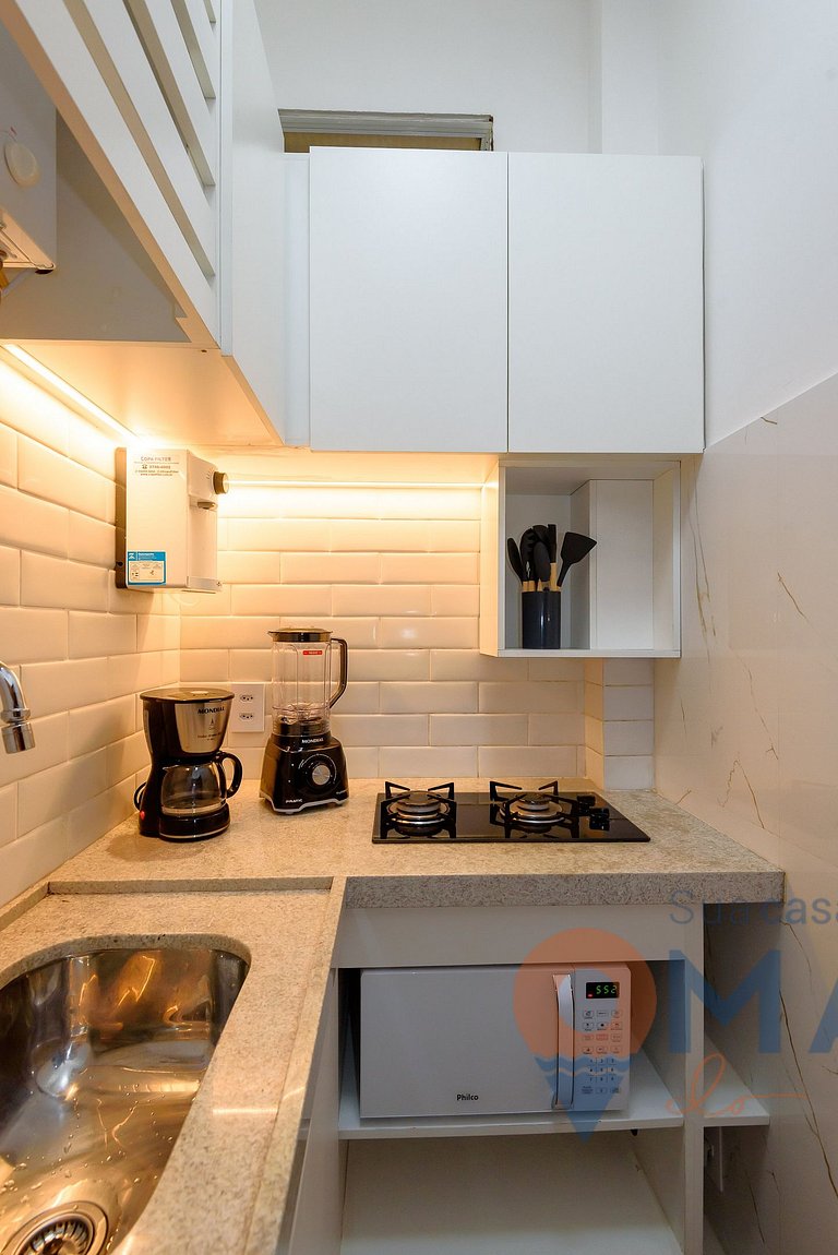 Studio perto do metrô e 8min da praia | SF 228/934