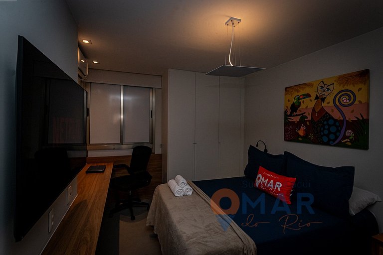 Penthouse w/ Private Pool & BBQ | CN 37/404