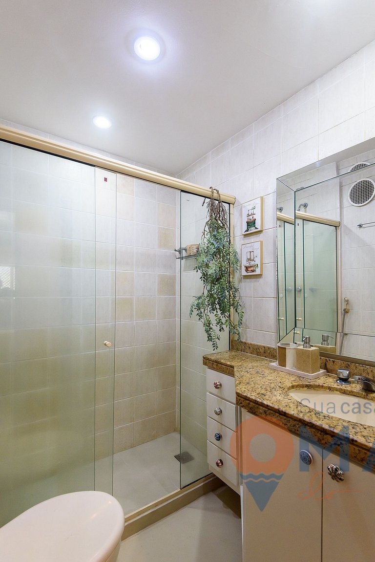Botafogo Apt with Pool & Parking | BV 80/407