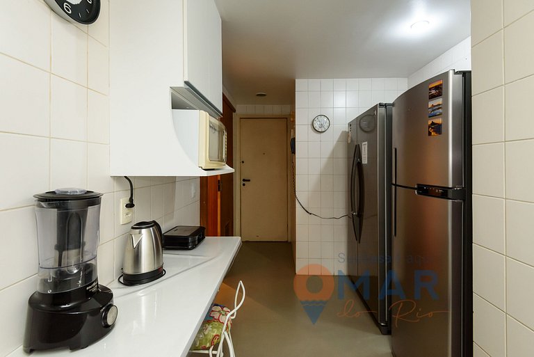 Botafogo Apt with Pool & Parking | BV 80/407