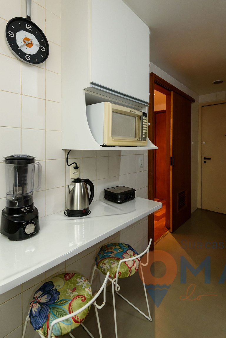 Botafogo Apt with Pool & Parking | BV 80/407