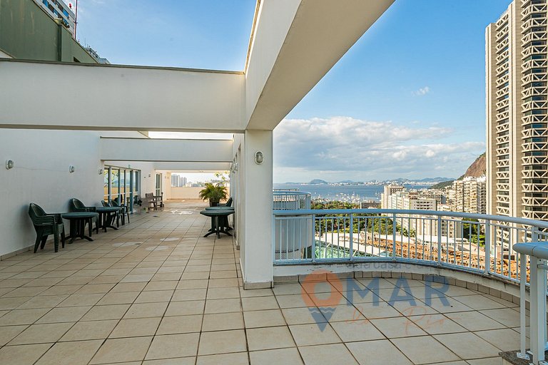 Botafogo Apt with Pool & Parking | BV 80/407