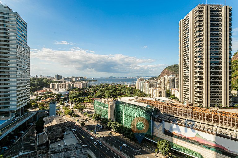 Apto em Botafogo com Piscina e Garagem| BV 80/ 407