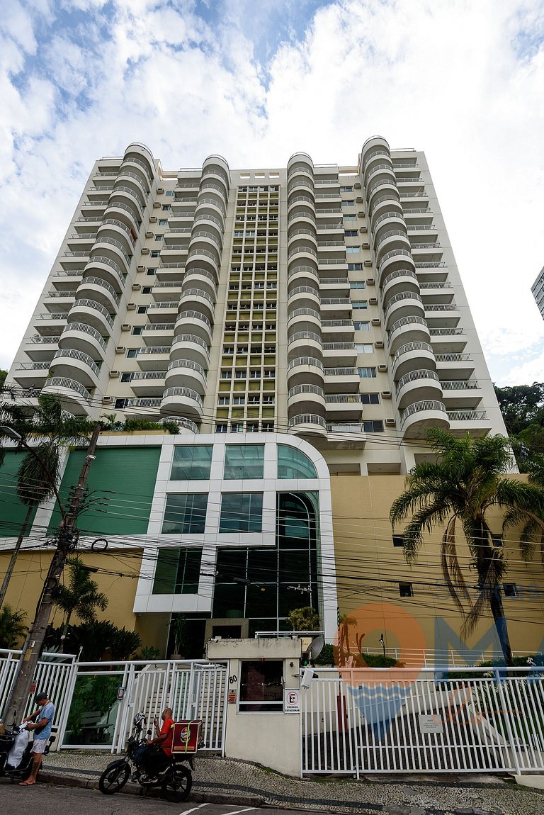 Apto en Botafogo con Piscina y Garaje | BV 80/407