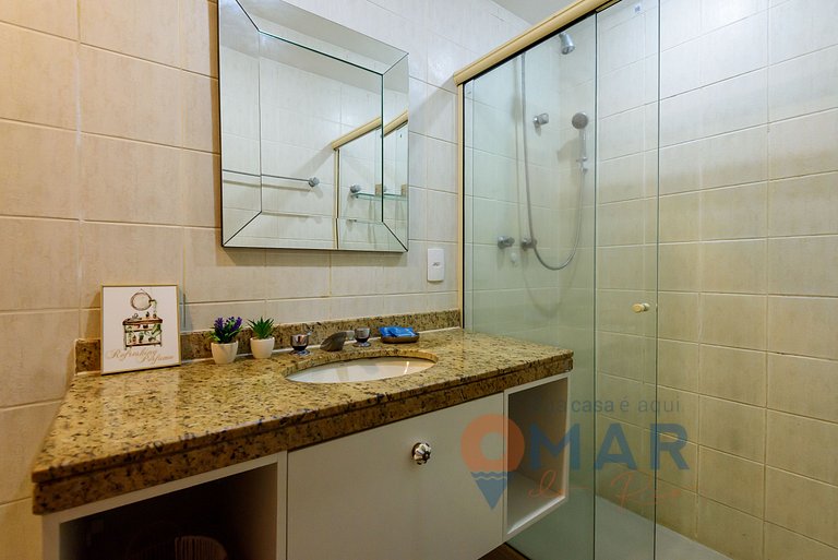 Botafogo Apt with Pool & Parking | BV 80/407