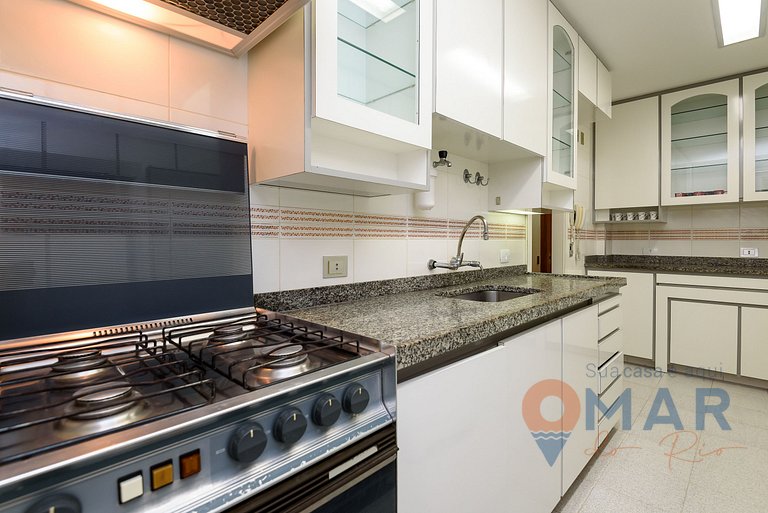 Amplo Apartamento 3Qtos no Leblon | GSM 300/701