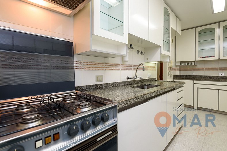 Amplo Apartamento 3Qtos no Leblon | GSM 300/701