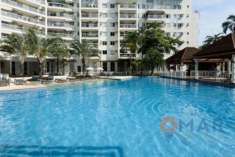 Apartamento c/ Piscina e Garagem | FL 960/520