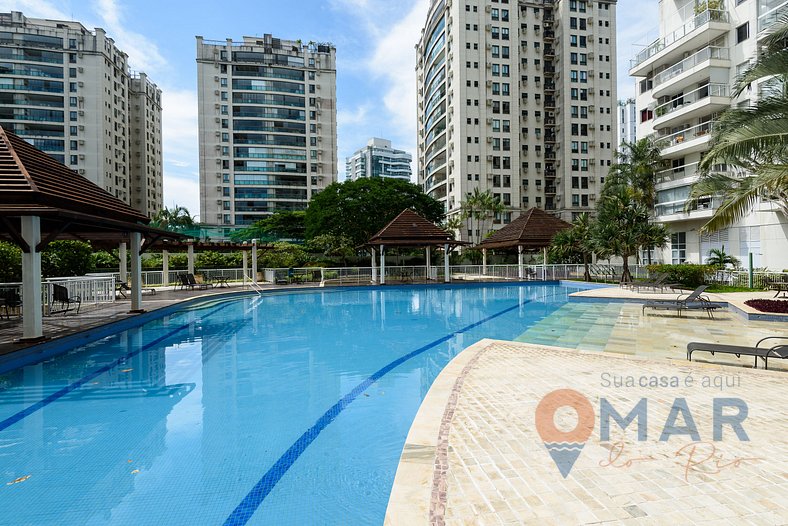 Apartamento c/ Piscina e Garagem | FL 960/520