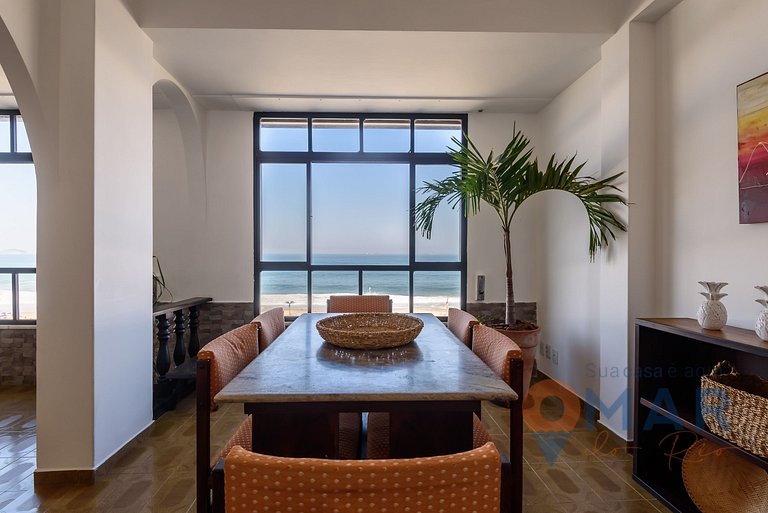 Apartamento de 2 dormitorios con vistas al mar en Copacabana