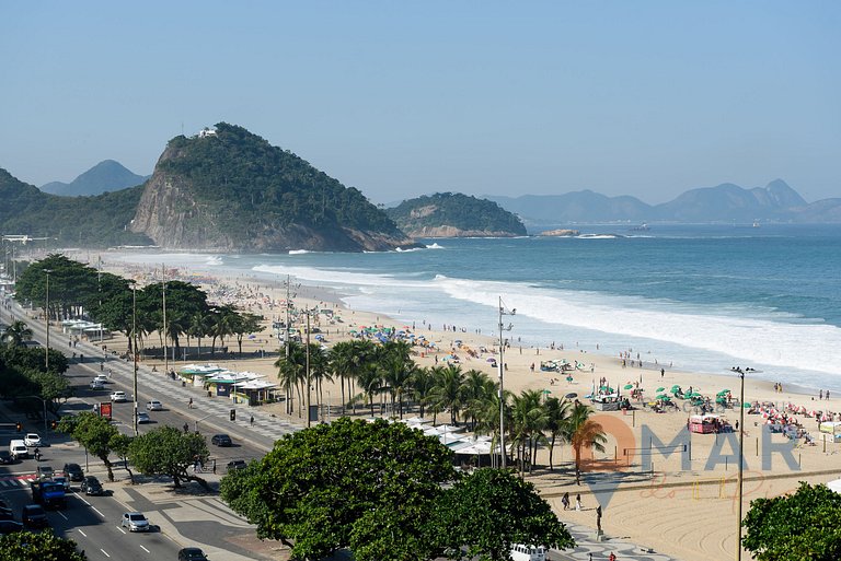 Apartamento de 2 dormitorios con vistas al mar en Copacabana