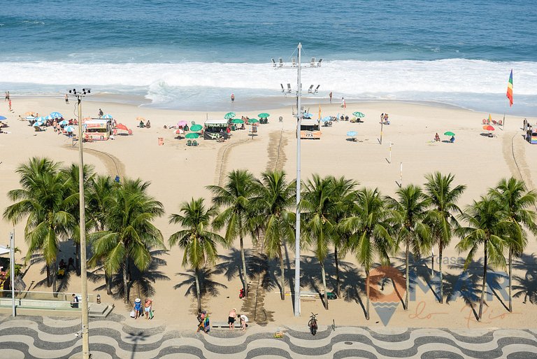 Apartamento de 2 dormitorios con vistas al mar en Copacabana