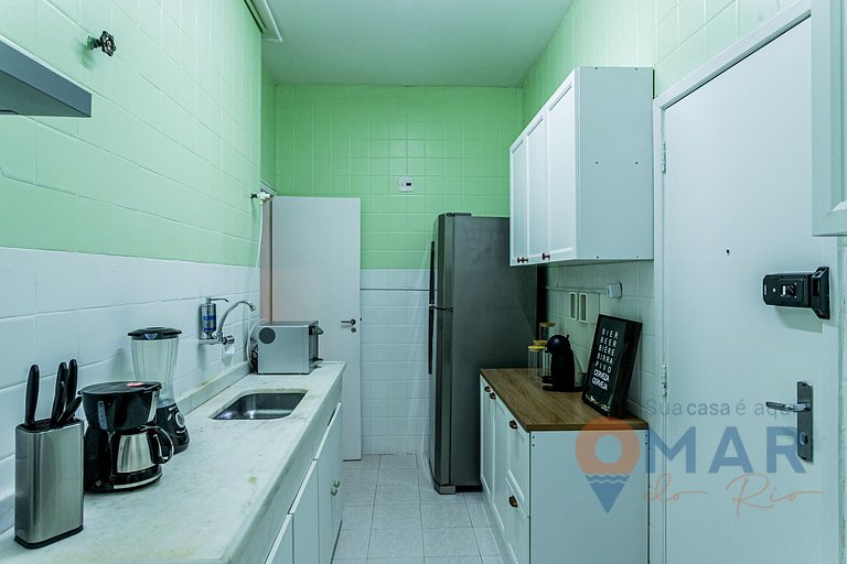 Apartamento Decorado em Copacabana | TN 242/201