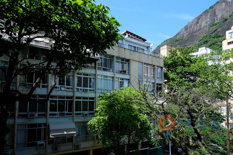 Apartamento Moderno em Copacabana | MFB 76/202