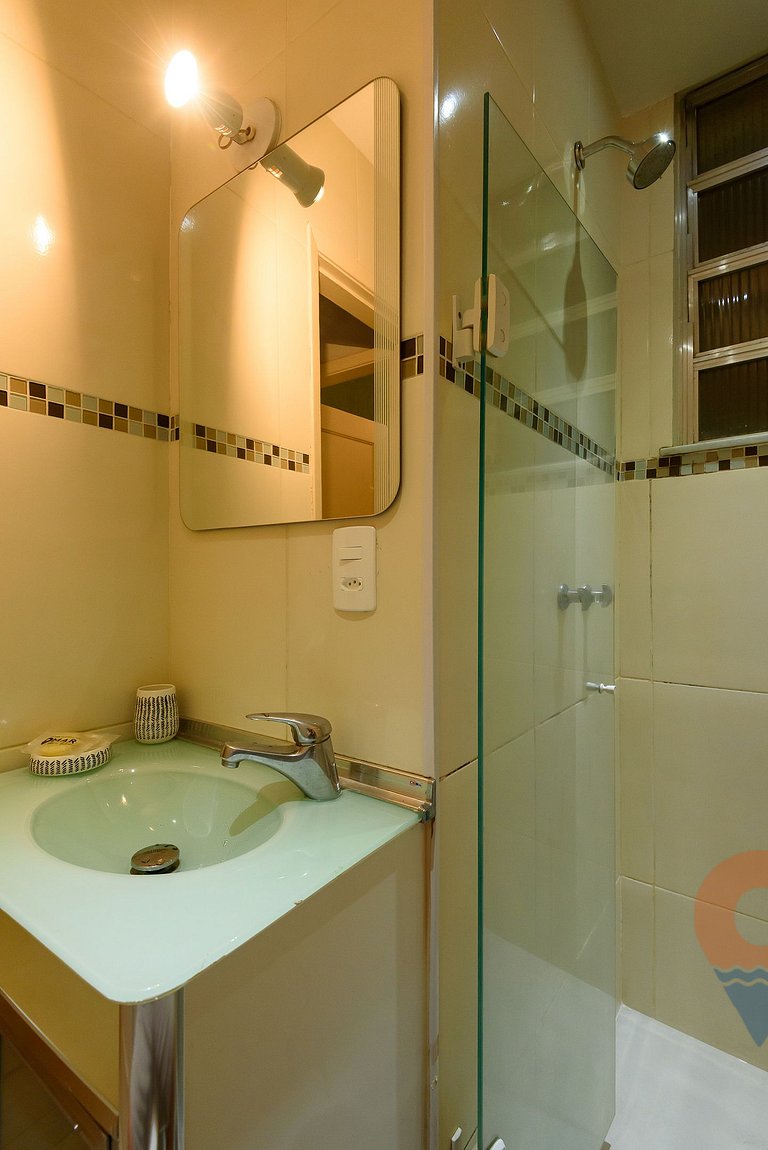 Apartment with 100m from Copacabana Beach | RE 85/303