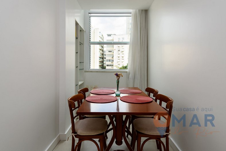 Carioca Charm with 3BDRs in Ipanema |GC 126/503