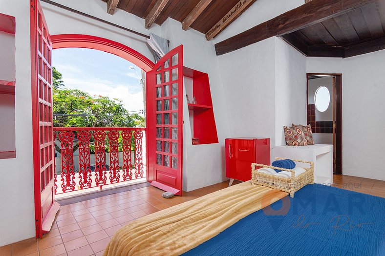Casa Flora with complete leisure area: Red Suite