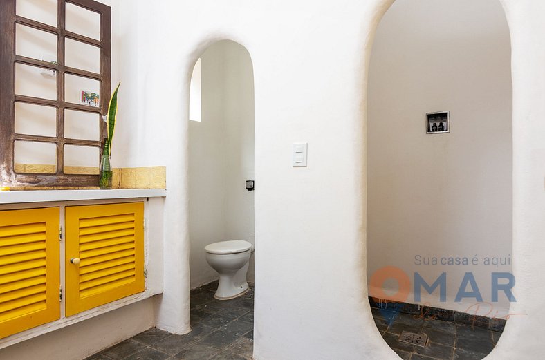 Casa Flora with Leisure Area: Yellow Suite