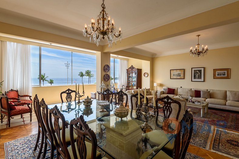 Classic and Luxurious 4BDR by the Sea | A 3484/301