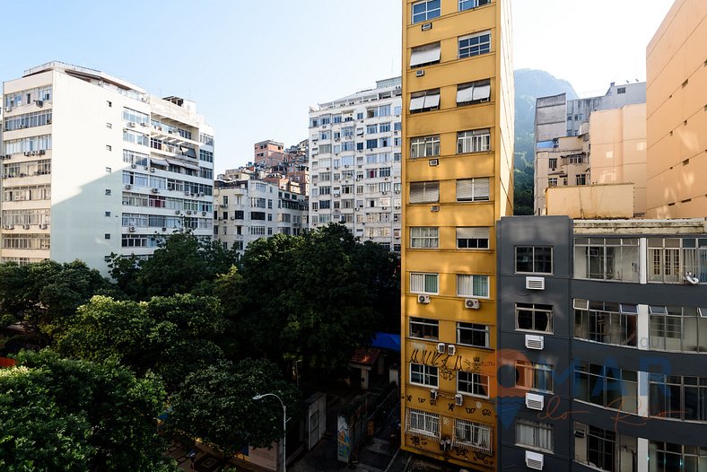 Estúdio em Copacabana a 200m da Praia | NSC 1085/605