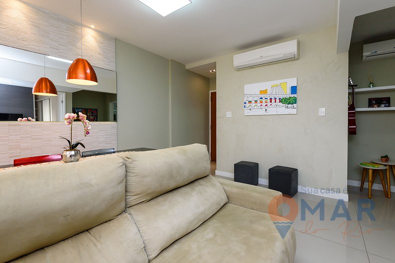 Modern 2-bedroom apartment in Copacabana | BR 737/504